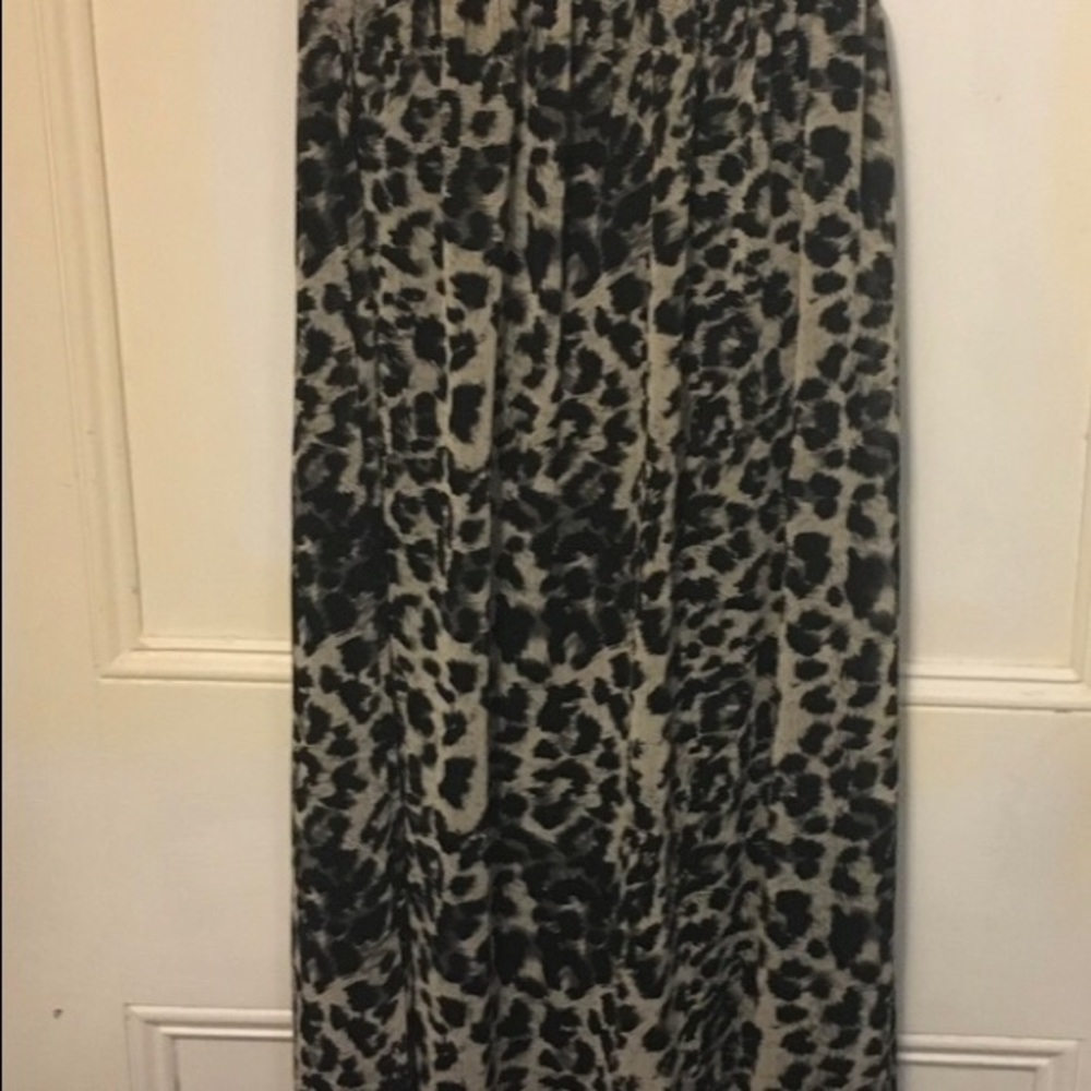 Dynamite l Patterned Strapless Maxi Dress - Picture 2 of 6